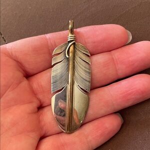 Elegant Two-Tone Feather Necklace Lena Platero